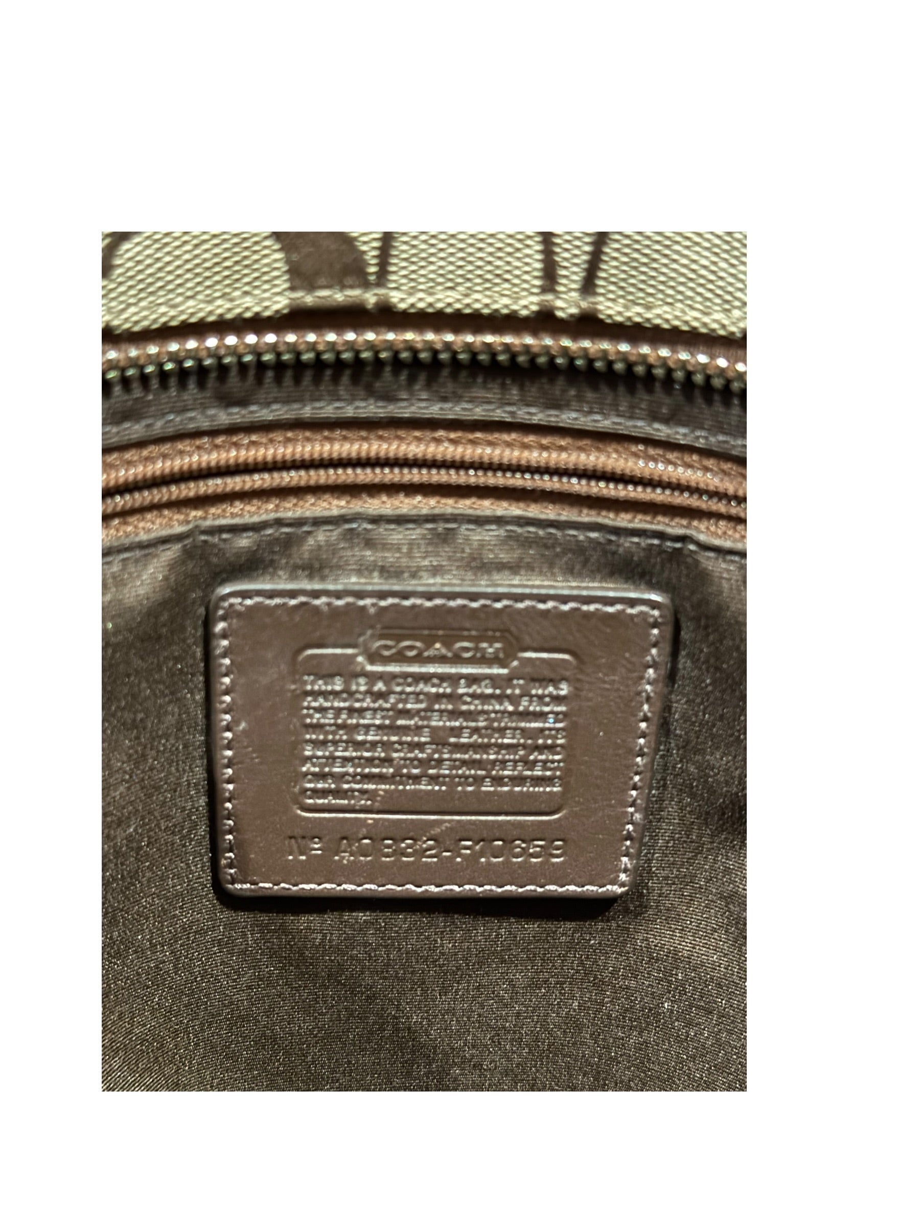 Pre-owned Coach canvas brown shoulder bag with wristlet 2008