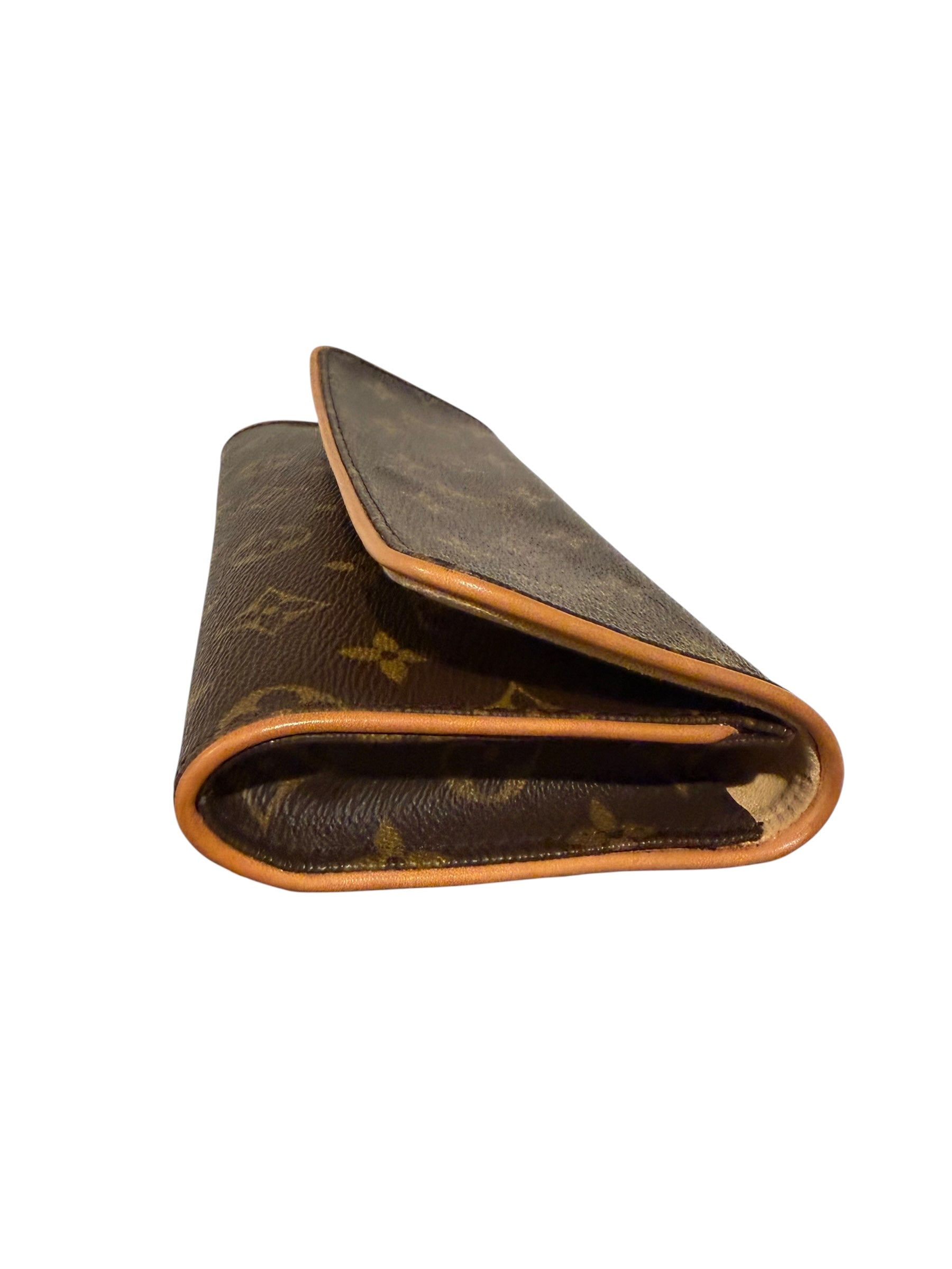 Pre-owned Louis Vuitton monogram Twin GM pochette 2000