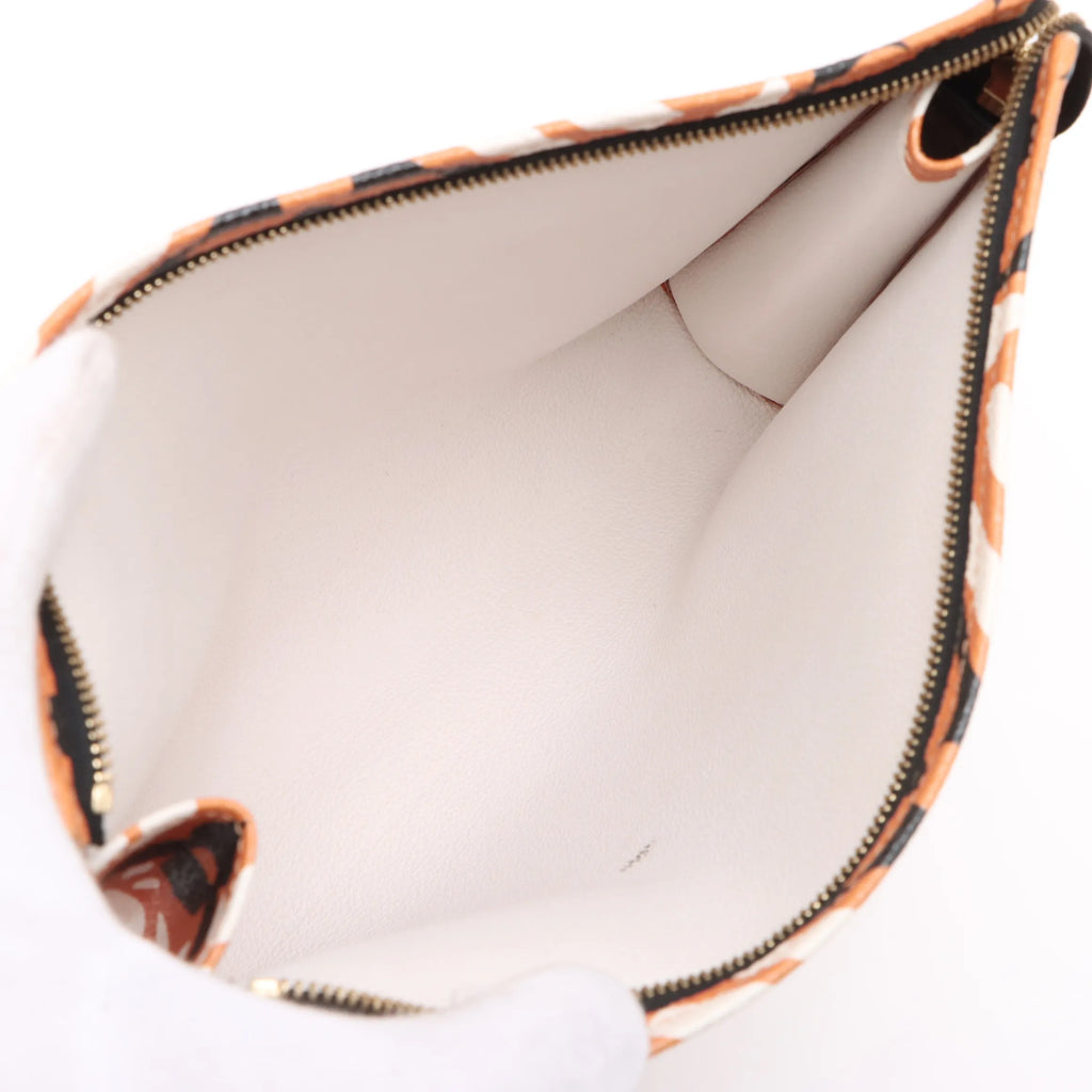 Pre-owned Louis Vuitton monogram crafty pouch 26 2020