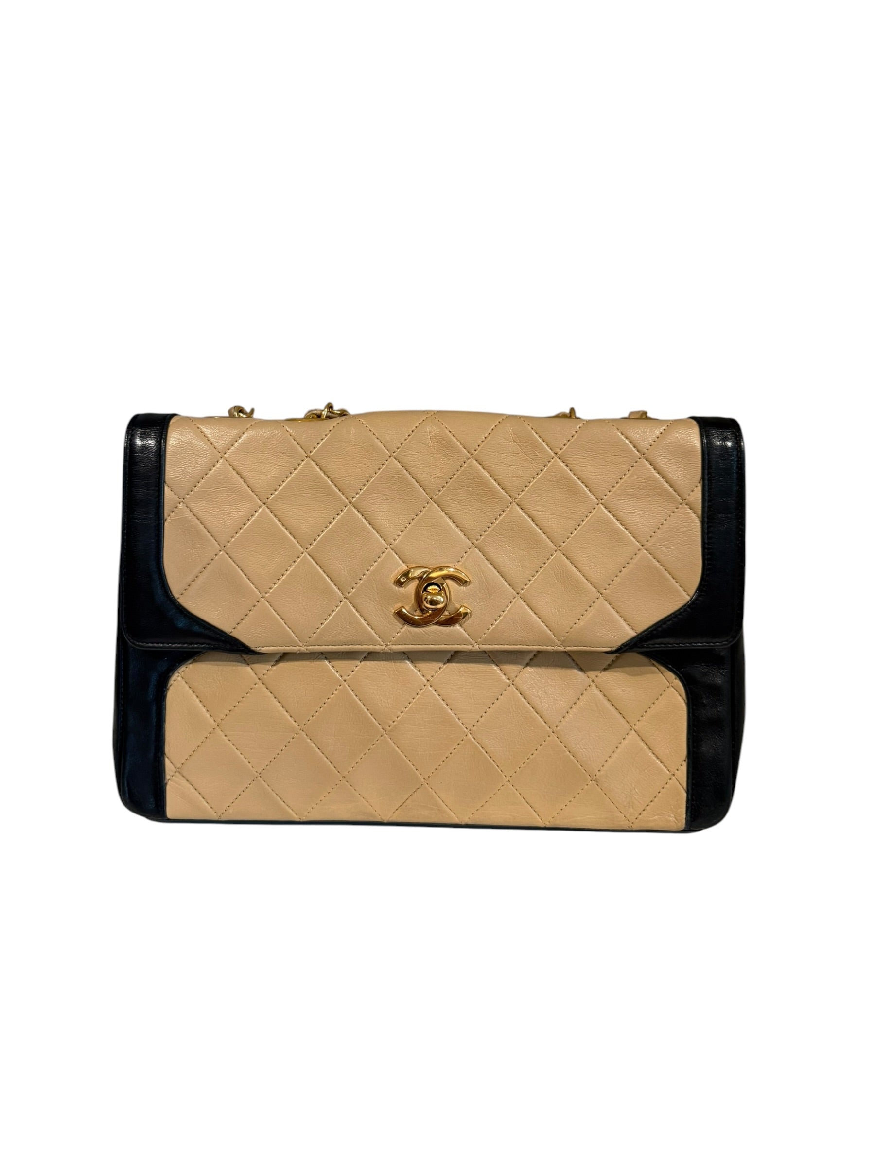 Pre-owned Chanel leather Beige and Black vintage two tone shoulder bag 1980s